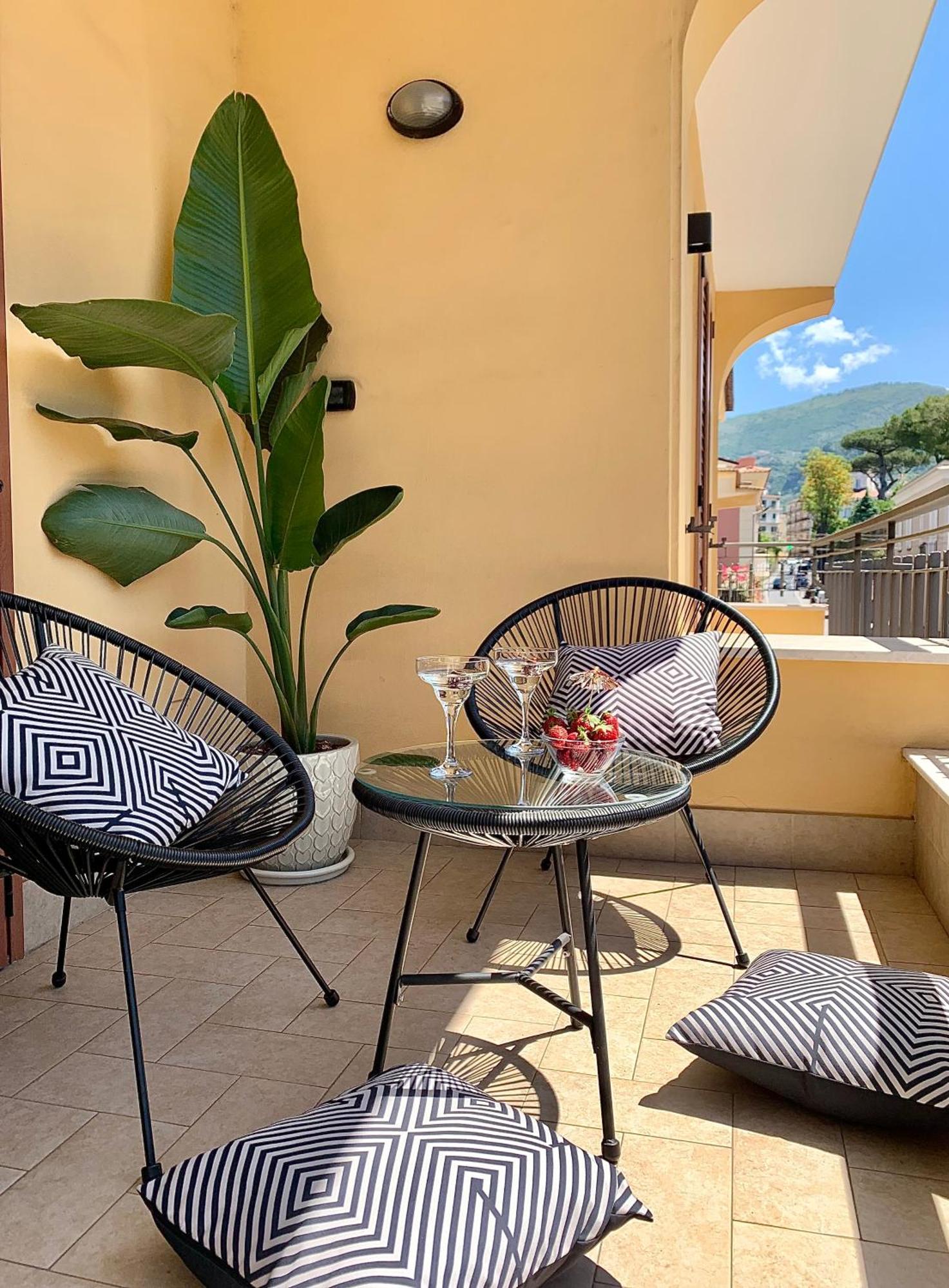 Flat 252 Sorrento Apartments Сант'Агнело Екстериор снимка